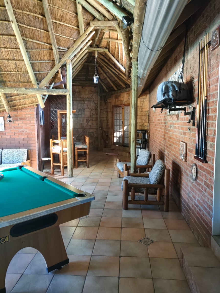 4 Bedroom Property for Sale in Monument Heights Northern Cape
